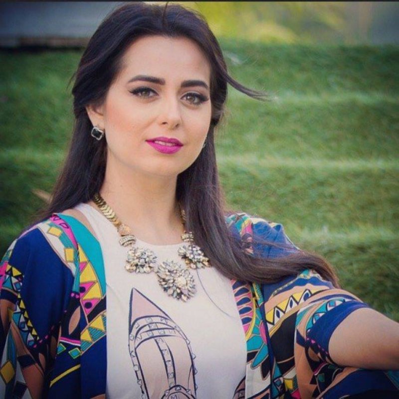 سبب غياب خطيب هبة مجدي عن عزاء والدها